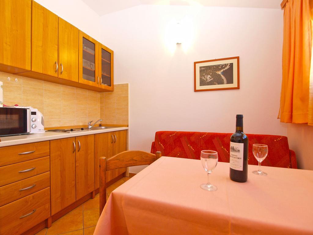 Apartments Lidija 1305 Pula Extérieur photo